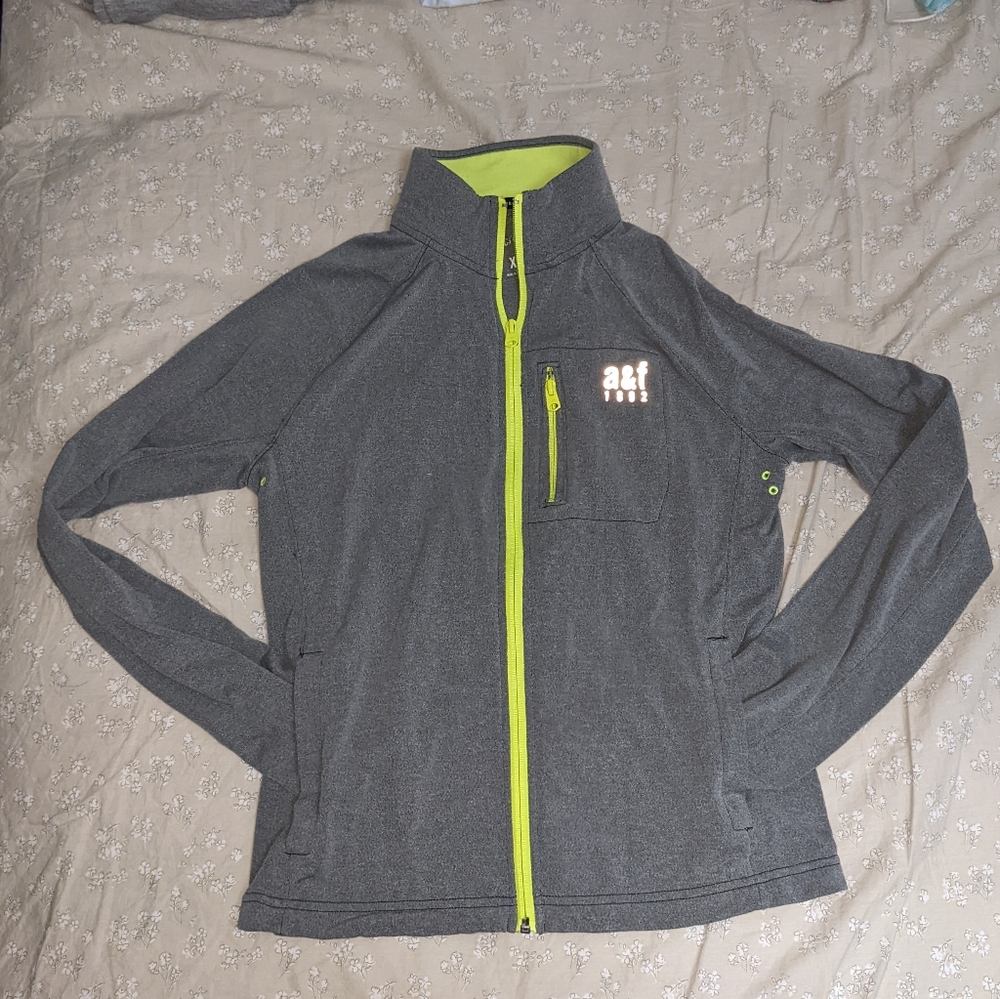 Athletic jacket